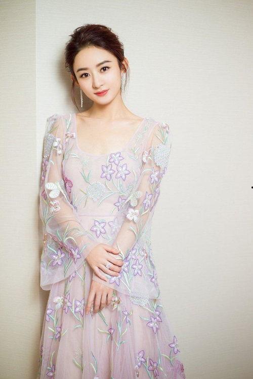 娱乐圈爆料圆脸小花,娱乐圈新晋人气小花旦的崛起之路