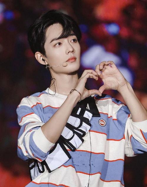 最新八卦爆料肖战图片,神秘美女同行，恋情疑云再起  第3张